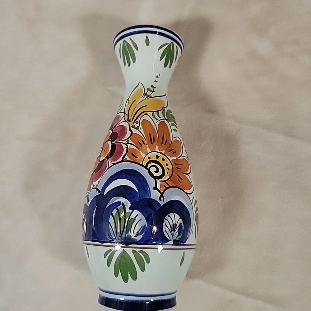 Vintage DELFT Holland Blue White‎ Floral Vase 7